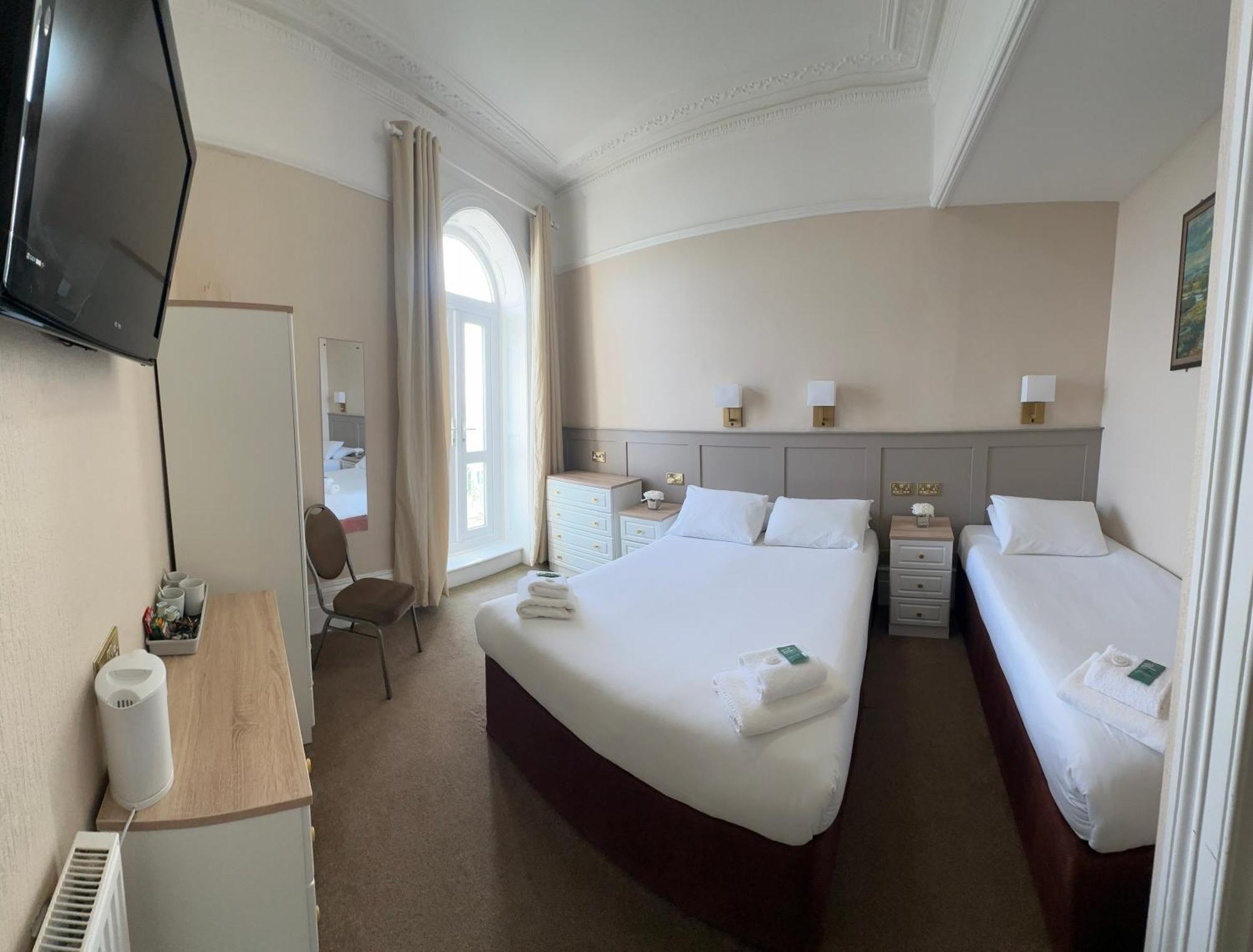 Clarence House Hotel Tenby Zewnętrze zdjęcie