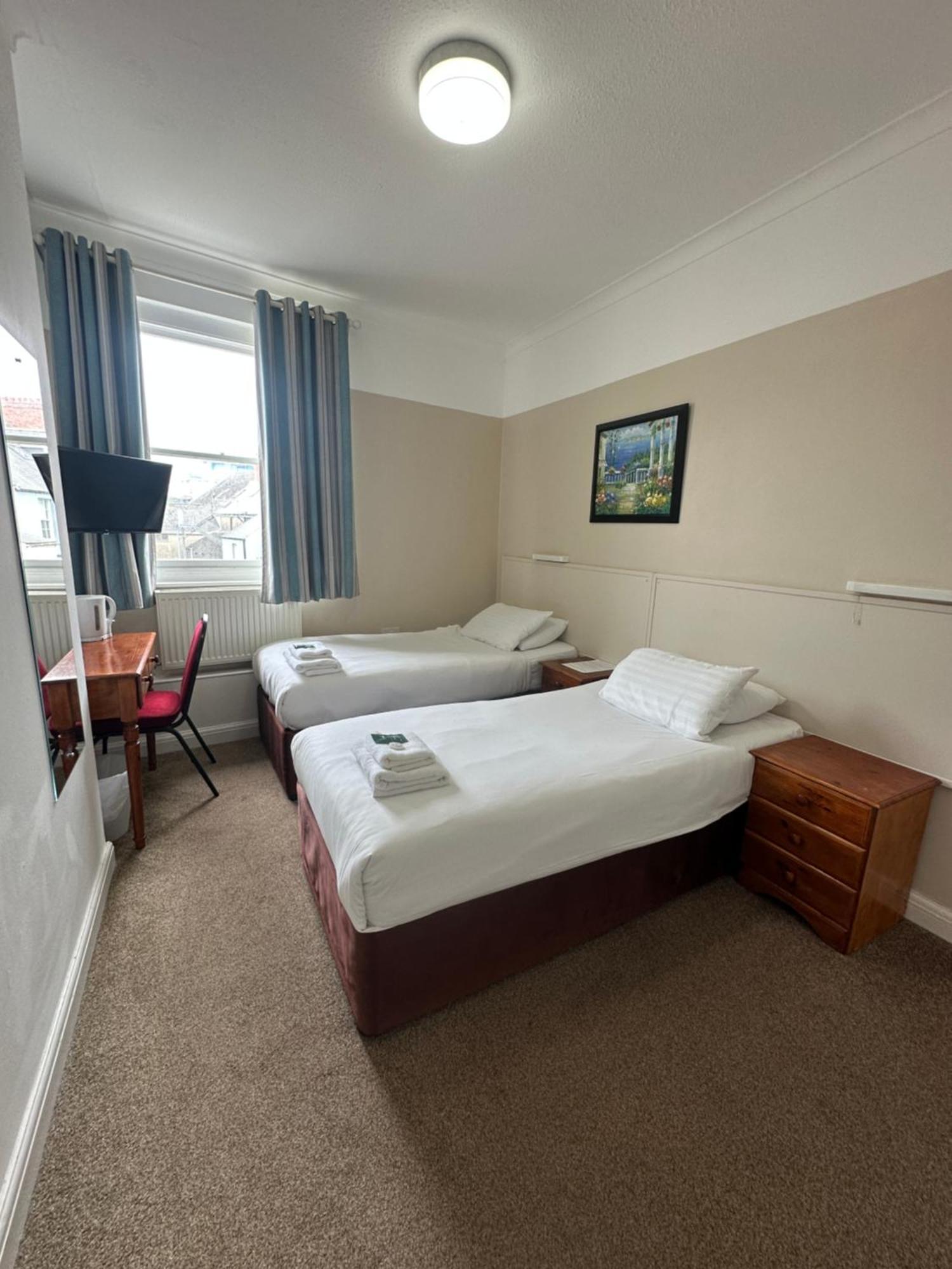 Clarence House Hotel Tenby Zewnętrze zdjęcie